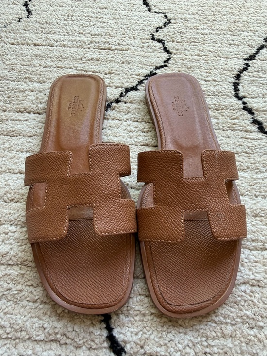 Shoes - Women’s Oran inspired Slide Sandals — Brown